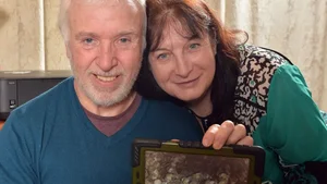Metal Detectorist Unearths Historic Million-Dollar Treasure Hoard - image 3