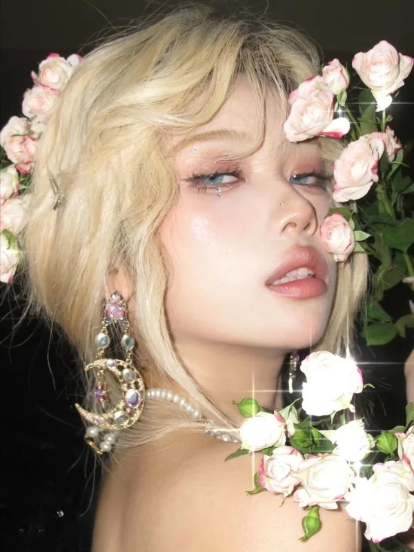 The Gentle Aesthetic: Exploring Modern Chinese Beauty Portraits