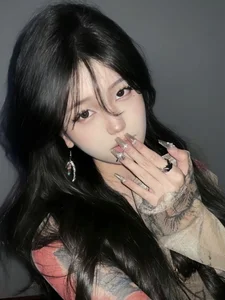 The Gentle Aesthetic: Exploring Modern Chinese Beauty Portraits - image 30
