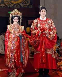 Cinematic Chinese-Style Wedding Photos of a Vietnamese Bride Go Viral - image 6