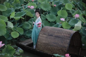 YiTuYu Art Language Vol. 4940 - Zhi Zi Hua Portrait Photography Collection - image 13