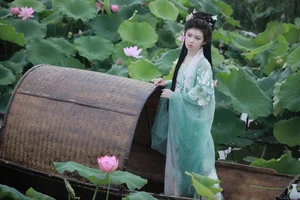 YiTuYu Art Language Vol. 4940 - Zhi Zi Hua Portrait Photography Collection - image 1