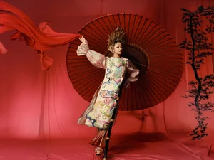 Vietnamese Beauty Queens Honor Traditional Cải Lương Opera in Stunning New Fashion Gallery - image 3