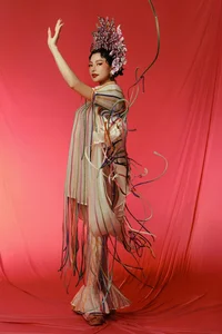 Vietnamese Beauty Queens Honor Traditional Cải Lương Opera in Stunning New Fashion Gallery - image 2
