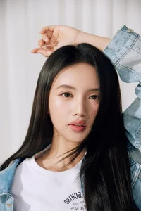 Daughter of Wushu Queen Thuy Hien Prepares for Music Debut - image 7