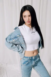 Daughter of Wushu Queen Thuy Hien Prepares for Music Debut - image 1