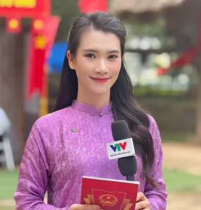 VTV News Anchor Gaffe Goes Viral: Behind the Scenes of Her Glamorous Life and Hidden Husband - image 2
