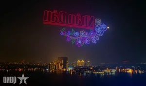 Spectacular Drone Light Show Illuminates the Hanoi Sky - image 14