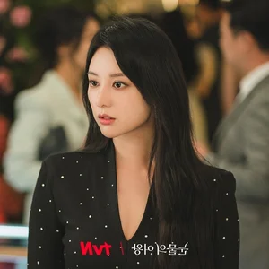 Luxury Fashion in Queen Of Tears: Kim Ji Won’s High-End Designer Wardrobe - image 1
