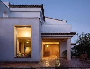 Innovative Renovation: Bringing Natural Light to a Seville Terraced House - image 9