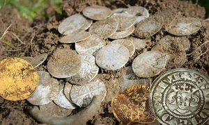 Incredible Discovery of Ancient Coin Treasure Hoard - image 3