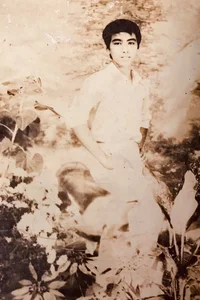 The Youthful Charm and Romantic Legacy of Vietnamese Actor Quyen Linh - image 1