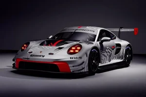 Porsche Unveils the 911 GT3 R: Power That Outclasses the 911 GT3 RS - image 6