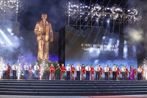 The Grand Opening of Lang Sen Festival: A Nation's Heart Turns to Nghe An - image 2