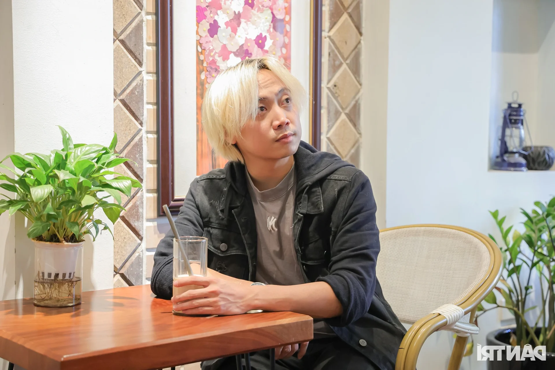 Turning the 'Family Legacy' Pressure into Motivation: The Journey of NSND Thai Bao’s Son
