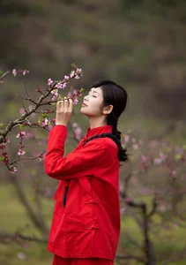 YiTuYu Art Language Vol.4584 Featuring Model Er: A Masterclass in Modern Portraiture and Aesthetic Photography - image 3