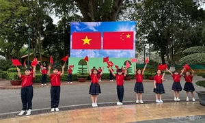 Vietnam Honors Chinese President Xi Jinping with Majestic 21-Gun Salute Ceremony - image 7