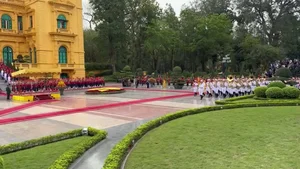 Vietnam Honors Chinese President Xi Jinping with Majestic 21-Gun Salute Ceremony - image 2