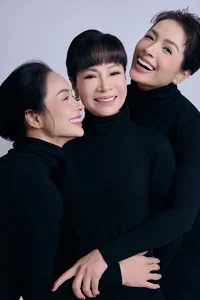 Vietnamese Supermodels Thuy Hang and Thuy Hanh: Ageless Beauty and Fashion Legacy - image 4