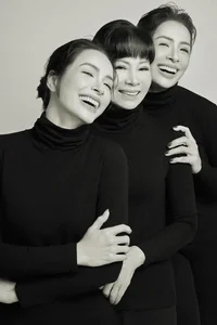Vietnamese Supermodels Thuy Hang and Thuy Hanh: Ageless Beauty and Fashion Legacy - image 5
