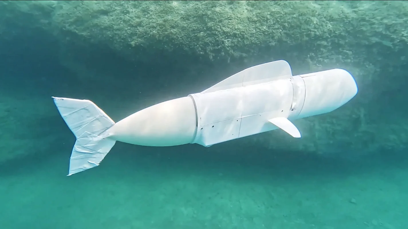 Innovative Robotic Fish Explores the Ocean to Collect Marine DNA