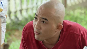 Dedicated to the Craft: Vietnamese Stars Who Bravely 'Shaved Their Heads' for Roles - image 7
