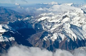 Discovering the Mid-Atlantic Ridge: The Fascinating Truth About the World’s Longest Underwater Mountain Range - image 3