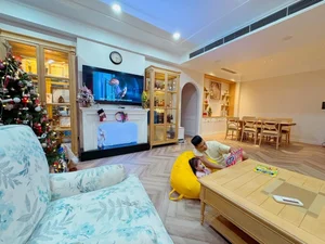 Inside Bao Thanh's Modern 200 sqm Apartment: A Masterclass in Contemporary Interior Design - image 11
