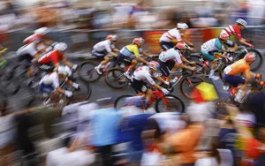 Olympic 2024: The Resilient Performance of Cyclist Nguyen Thi That in Paris - image 4
