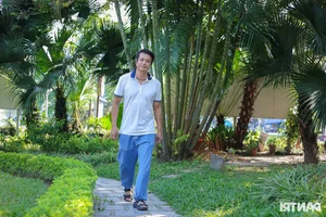 Actor Ba Anh's Life After Divorce: Living in a Rented Home and Embracing New Beginnings at 50 - image 4