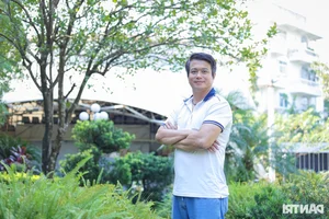 Actor Ba Anh's Life After Divorce: Living in a Rented Home and Embracing New Beginnings at 50 - image 0