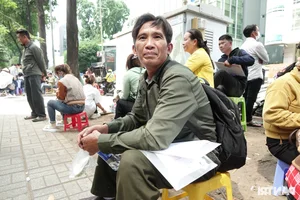 The Long Wait: Vietnamese Workers Travel 250km and Brave Sleepless Nights for Korean Farm Visas - image 2