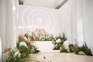 Elegant Diamond Jewelry Highlights Midu's Spectacular Fairy Tale Wedding - image 5