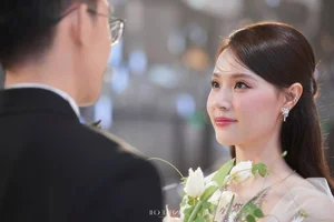 Elegant Diamond Jewelry Highlights Midu's Spectacular Fairy Tale Wedding - image 3