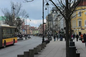Exploring the Serene Life: A Journey Through the Peaceful Streets of Poland's Capital - image 9