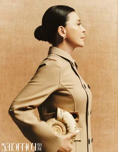 Carina Lau Stuns at 58: The Secret Behind Her Ageless Physique and Timeless Elegance - image 10