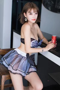 Modern Aesthetics and Fashion Trends in Chinese Modeling - image 35