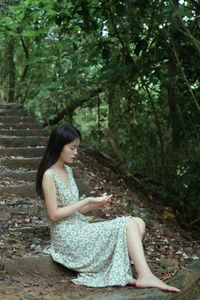 YiTuYu Art Language Vol.9673: Featuring Lu Wei Wei Wei - image 2