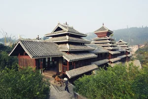 The Architectural Marvel of the Dong Ethnic Group's Wind and Rain Bridges - image 2