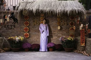 Inside the Peaceful Country-Style Home of a Famous Vietnamese Singer - image 3