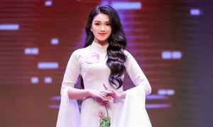 Ninh Binh Contestant Shines in Miss Vietnam Finals: A Blend of Grace and Determination - image 9