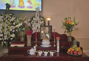 Emotional Moments as Family Supports Kasim Hoang Vu’s Mother at Funeral - image 4