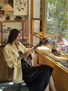Vietnamese Celebrities Thuy Diem and Ky Han Share Glamorous Fashion Moments - image 1