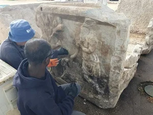Shocking Discoveries Inside an 1,800-Year-Old Roman Coffin Opened Recently - image 6
