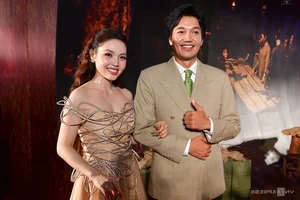 Thai Hoa and Star-Studded Cast Shine at 'Dia Dao' Movie Premiere - image 3