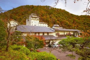 Autumn in Fukushima: A Breathtaking Display of Fall Foliage in Japan - image 3