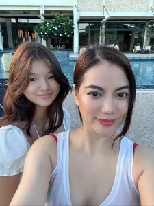 Truong Ngoc Anh's Daughter Devon Tran Stuns with Model-Like Legs and Healthy Diet Secret - image 8