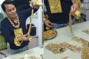 Meet the Vietnamese Tycoon Famous for Wearing Massive Gold - image 3