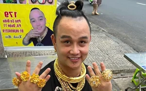Meet the Vietnamese Tycoon Famous for Wearing Massive Gold - image 8
