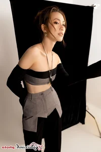 Phuong Anh Dao: Captivating Beauty and Bold Personality in New Photo Gallery - image 3